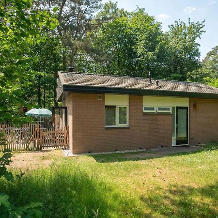 Comfort 6-Person Dog Bungalow In The Holiday Park Landal Heideheuvel Beekbergen Exteriör bild