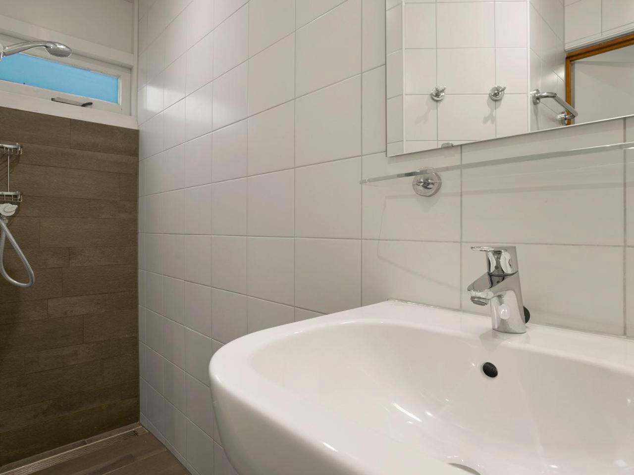 Comfort 6-Person Dog Bungalow In The Holiday Park Landal Heideheuvel Beekbergen Rum bild